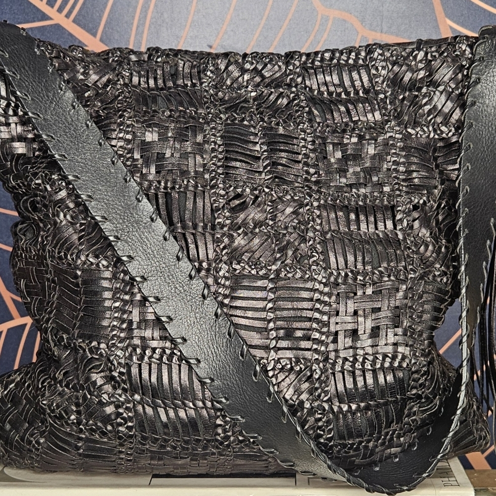 DESMO Vintage Black Woven Shoulder Bag. Made In Italy